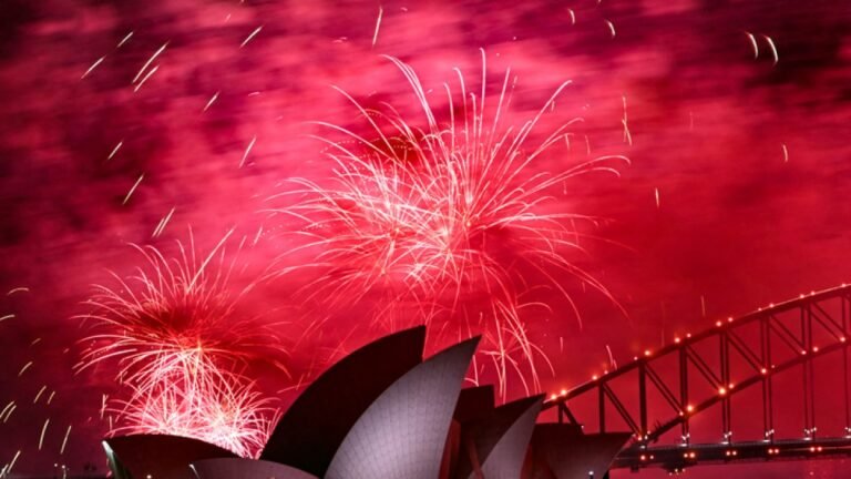 Auckland and Sydney welcome 2025 with big celebrations | Al Jazeera