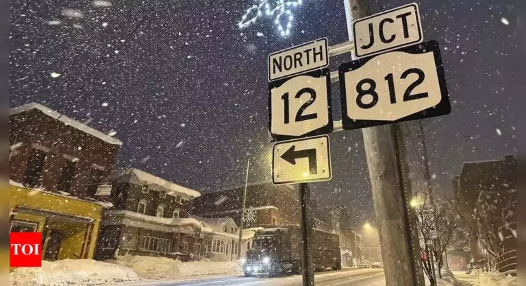 US hit with severe winter storm, six states declare state of emergency