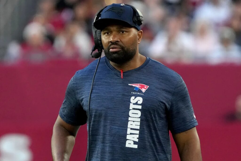 Inside the plane ride that ended Jerod Mayo's coaching job: Why playing cards cost him his job with the Patriots