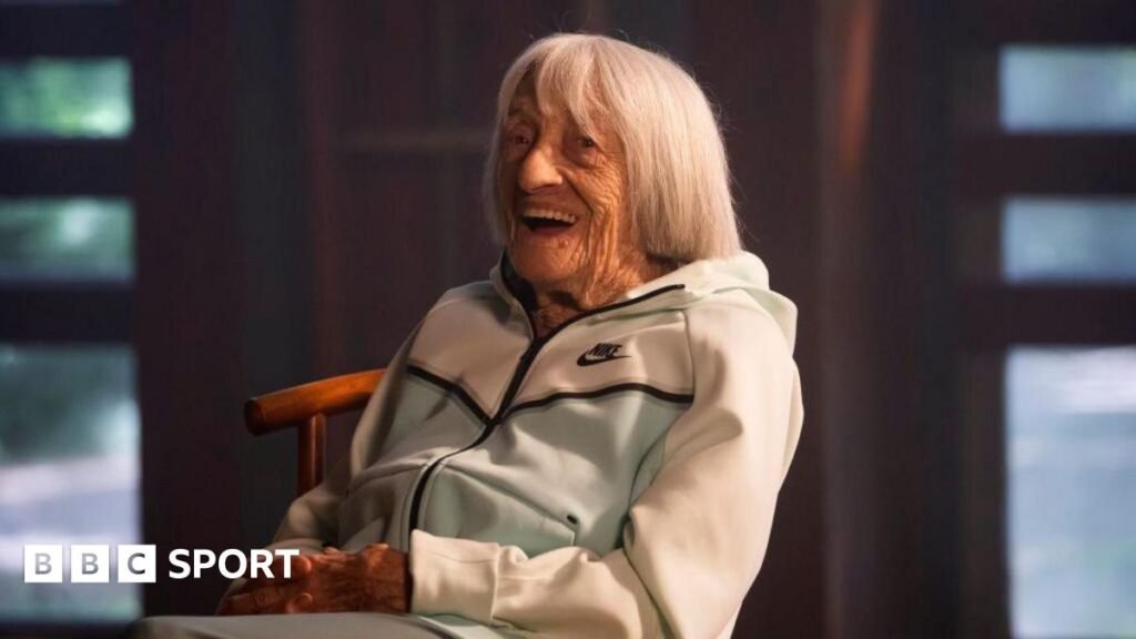 Agnes Keleti: Oldest Olympic gold medallist dies at 103 Agnes Keleti: Oldest Olympic gold medallist dies at 103