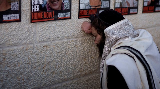Israeli hostage saved after suicide attempt in Gaza, Palestinian group says