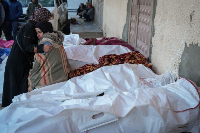 Israeli strikes kill at least 42 in Gaza as ceasefire talks set to resume in Qatar