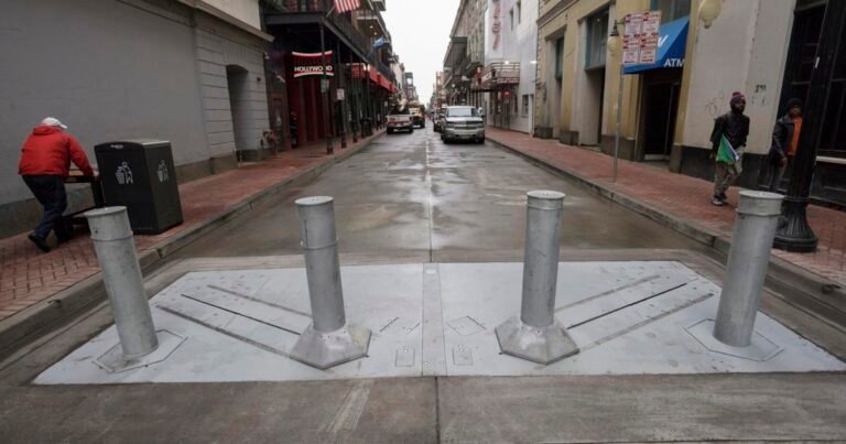 New Bourbon Street bollards not designed for truck attacks | Crime/Police