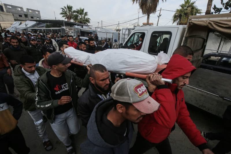 More than 20 killed in latest Israeli attacks on Gaza, report says