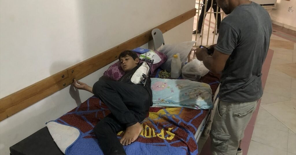 Israel orders evacuation of Gaza’s critical Indonesian, al-Awda hospitals | Gaza News Israel orders evacuation of Gaza’s critical Indonesian, al-Awda hospitals | Gaza News