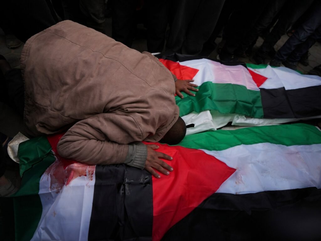 Israeli forces kill 200 in three days in Gaza, overwhelming hospitals | In Pictures News Israeli forces kill 200 in three days in Gaza, overwhelming hospitals | In Pictures News