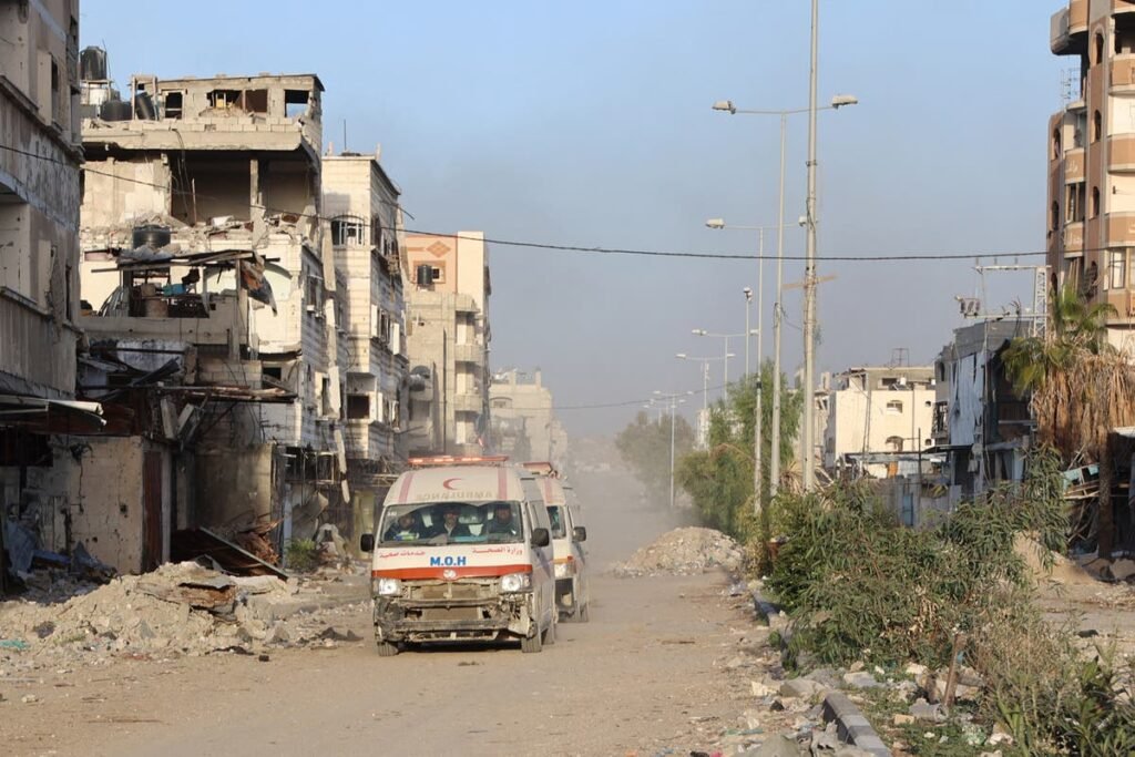 Israeli attacks on Gaza hospitals leave healthcare system on ‘brink of total collapse’, UN warns Israeli attacks on Gaza hospitals leave healthcare system on ‘brink of total collapse’, UN warns
