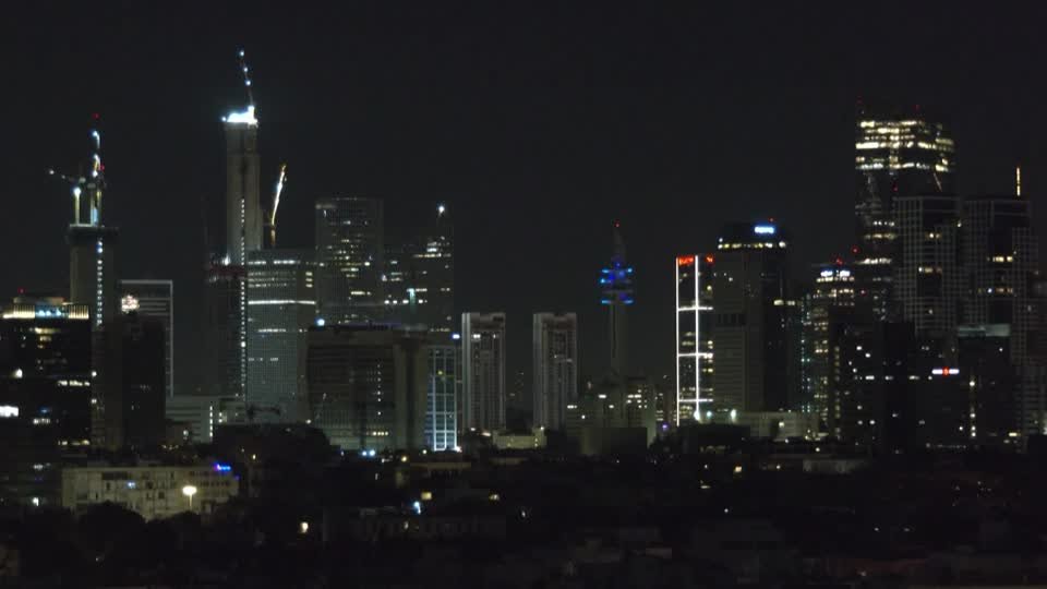 Sirens in central Israel after missile from Yemen: Israeli army Sirens in central Israel after missile from Yemen: Israeli army