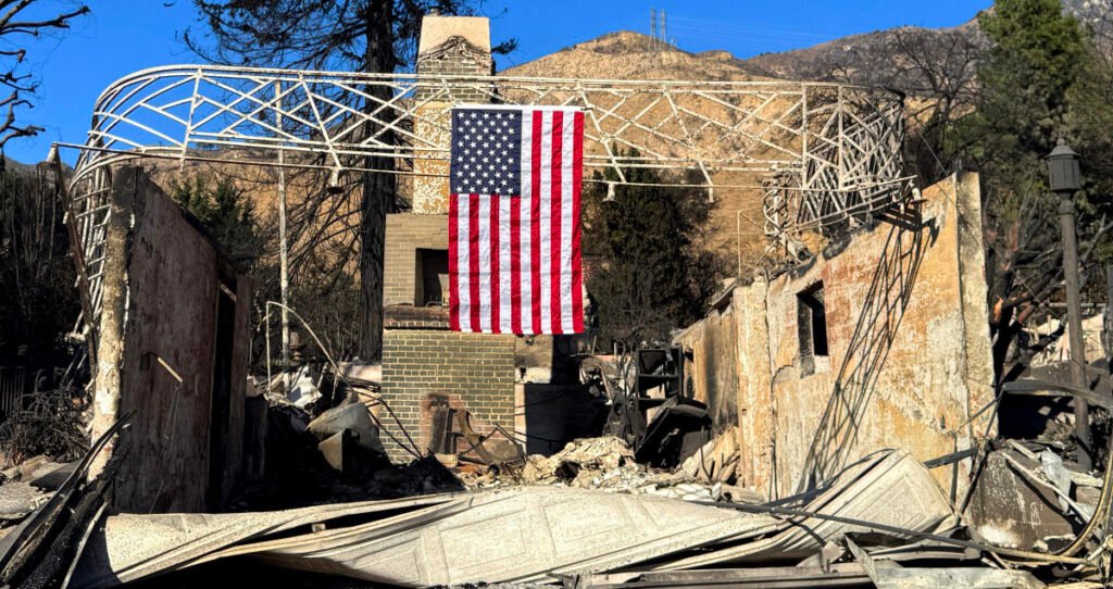 Firefighters make progress on Los Angeles blazes as winds weaken, but forecast shows ‘dangerous’ conditions next week Firefighters make progress on Los Angeles blazes as winds weaken, but forecast shows ‘dangerous’ conditions next week