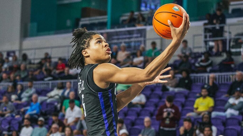 Boozer Bros., Darius Acuff lead way in Hoophall Classic on NBA App Boozer Bros., Darius Acuff lead way in Hoophall Classic on NBA App