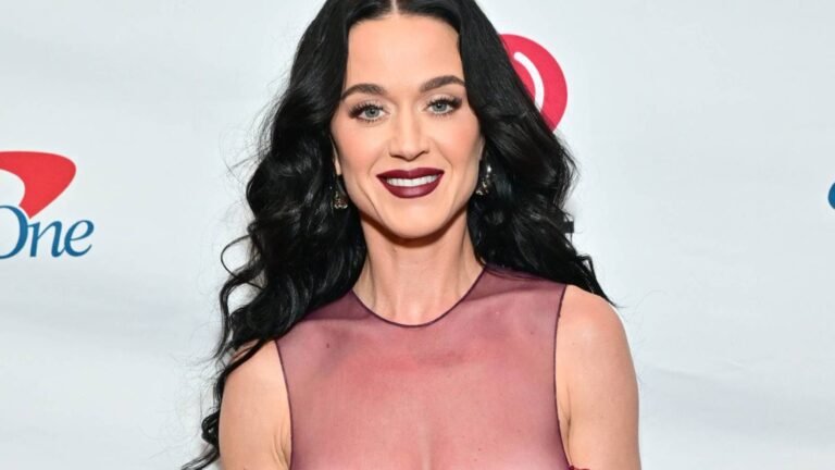 Katy Perry Surprises ‘RuPaul’s Drag Race’ Queens in S17 Premiere: WATCH