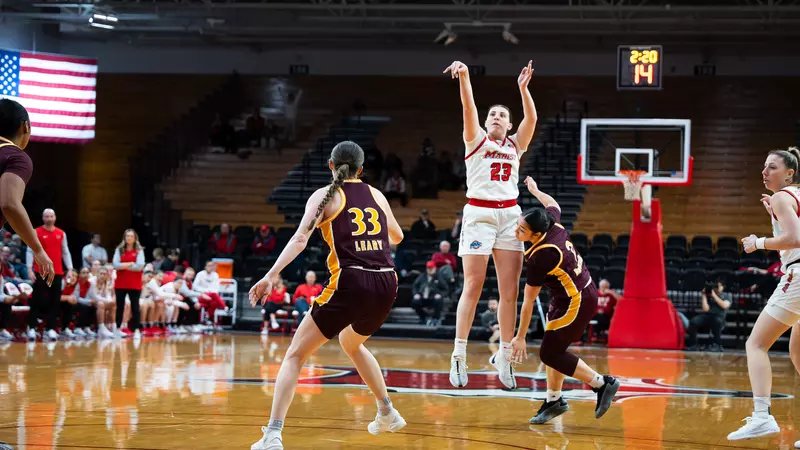 Red Foxes Head to Hamden for Saturday Matinee With the Bobcats