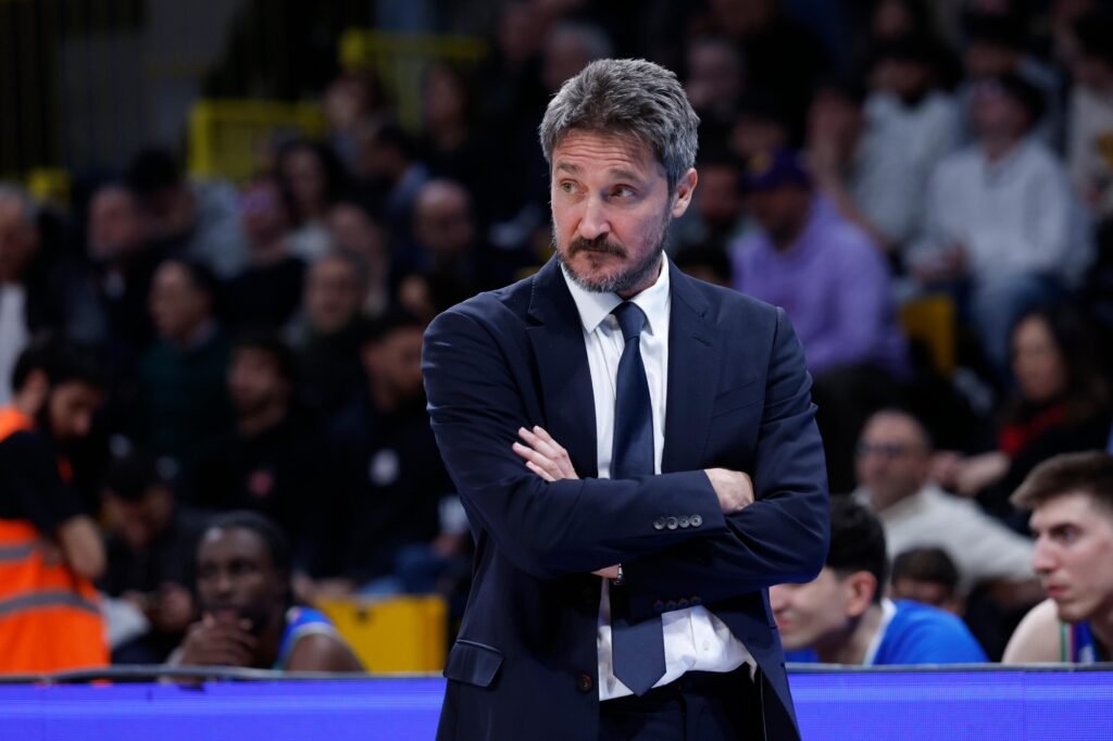 Hungary Trips Italy and Wins 67-71