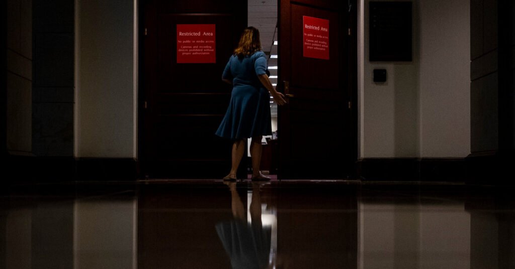 Secrets on Signal – The New York Times Secrets on Signal – The New York Times