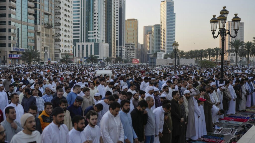 Saudi kicks off worldwide Eid al-Fitr celebrations to mark end of Ramadan