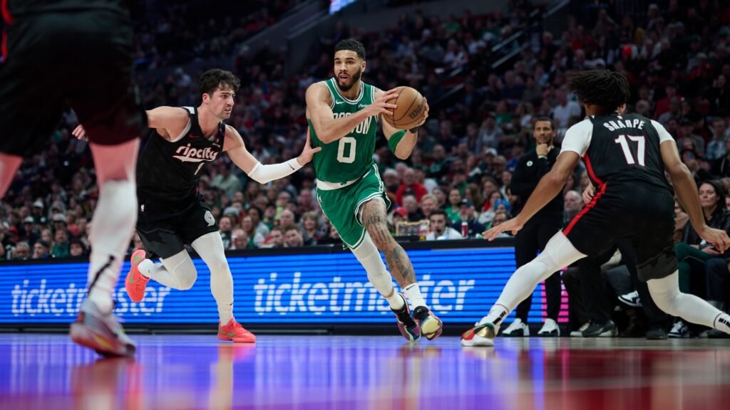 Studs, Duds After Shorthanded Celtics Extend Win Streak