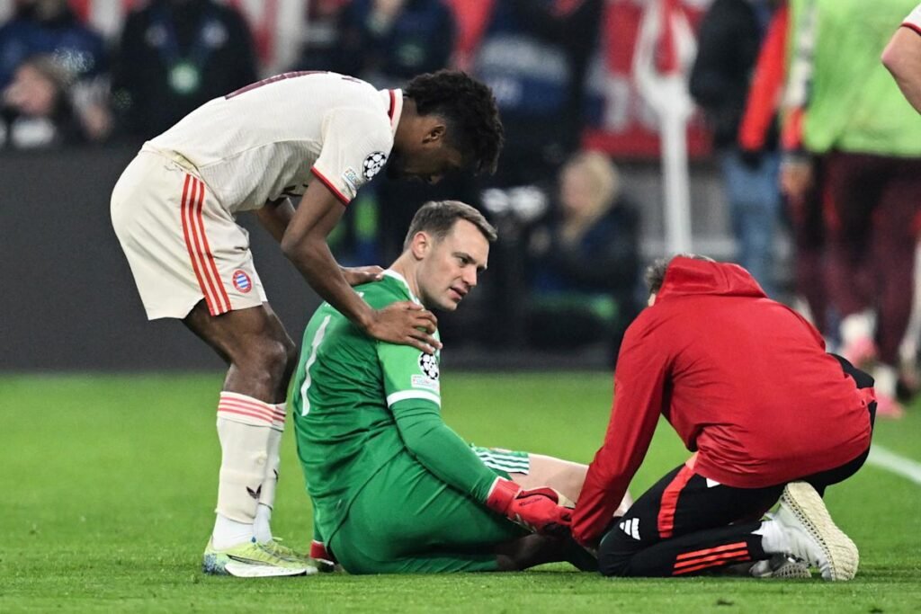 Injury setback for Bayern goalkeeper Manuel Neuer who faces race to be fit for Champions League