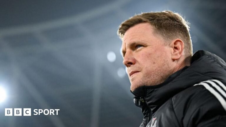 Premier League LIVE: Newcastle United vs Manchester United – live text & commentary