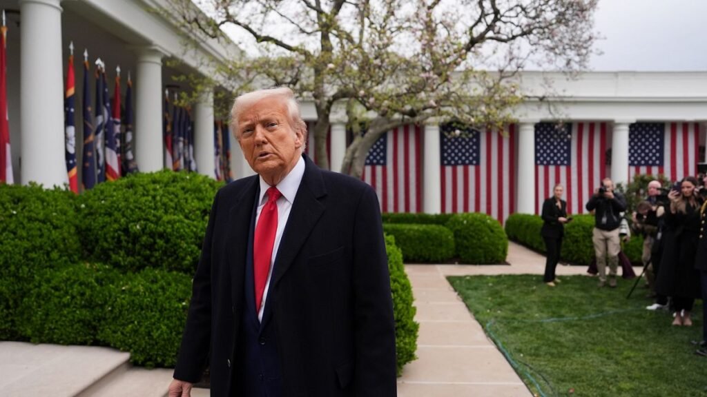 Трамп “открыт для переговоров” о пошлинах, пока Уолл-стрит теряет триллионы