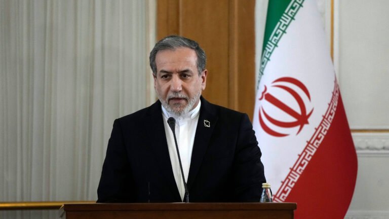 Iran Says Despite Shifting U.S. Messages, It Plans to Keep Participating in Nuclear Talks
