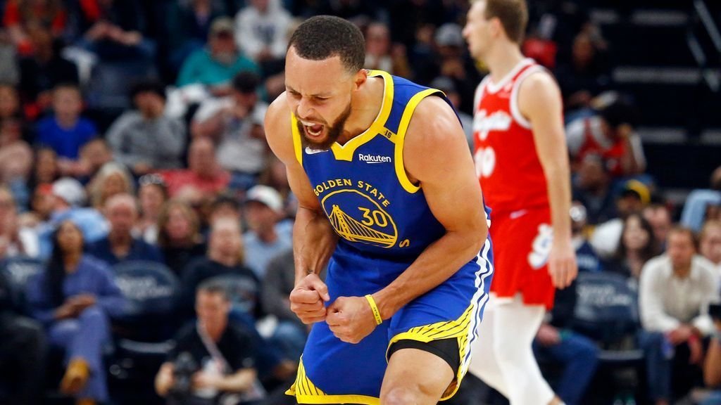 Stephen Curry drops 52 as Warriors win wild one vs. Grizzlies Stephen Curry drops 52 as Warriors win wild one vs. Grizzlies