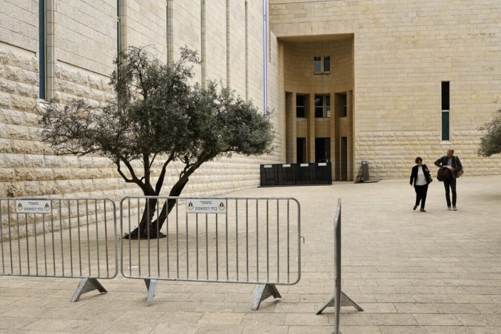 Israeli High Court Suspends Netanyahu’s Firing of Intelligence Chief