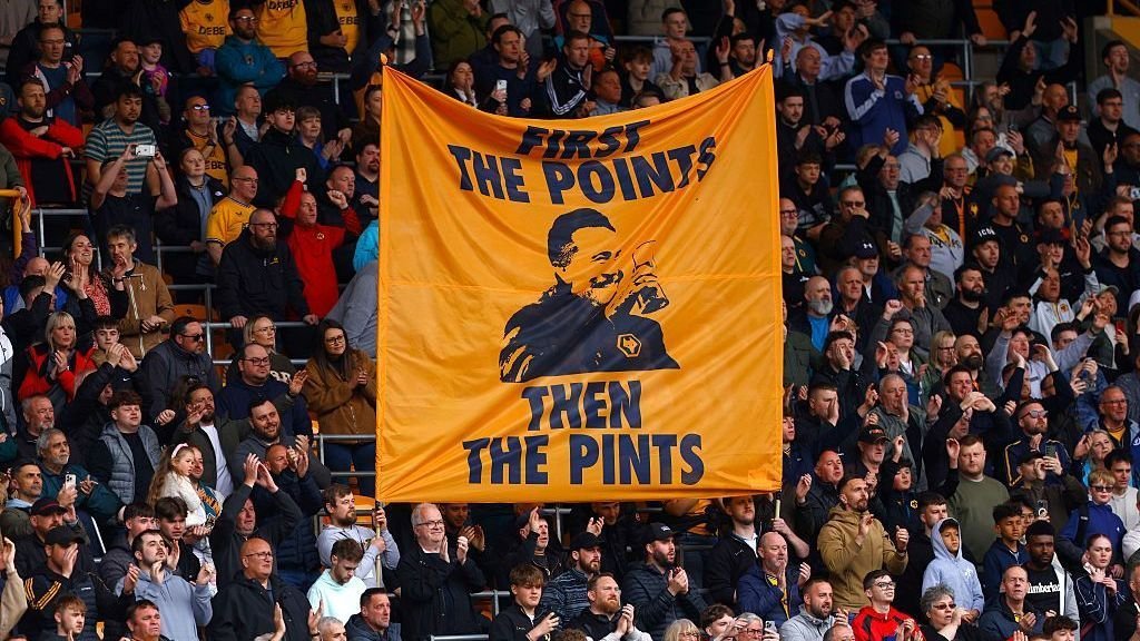Wolves boss Pereira hitting pub with fans after wins Wolves boss Pereira hitting pub with fans after wins
