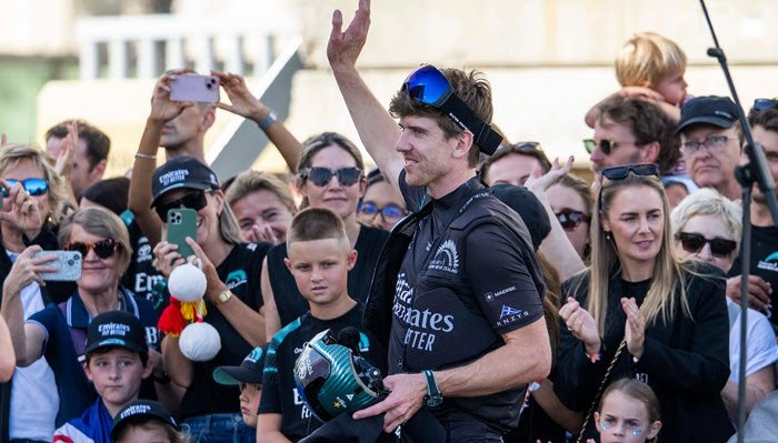Providing sailing news for sailors