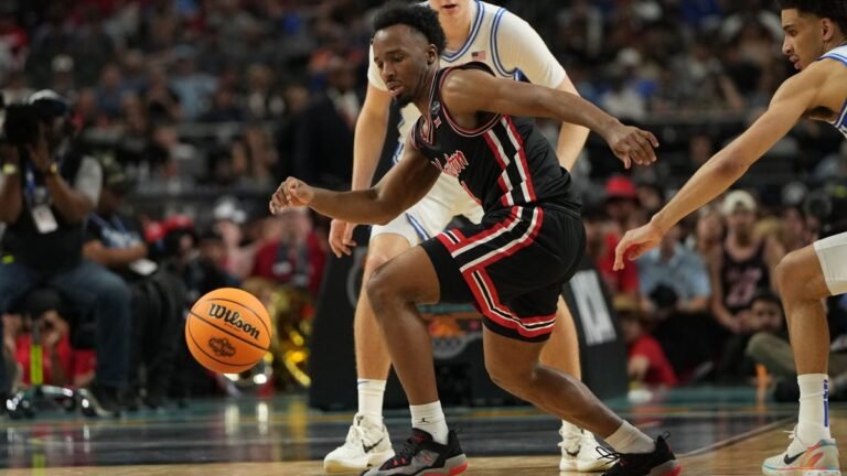 March Madness live score: Florida-Houston updates, highlights