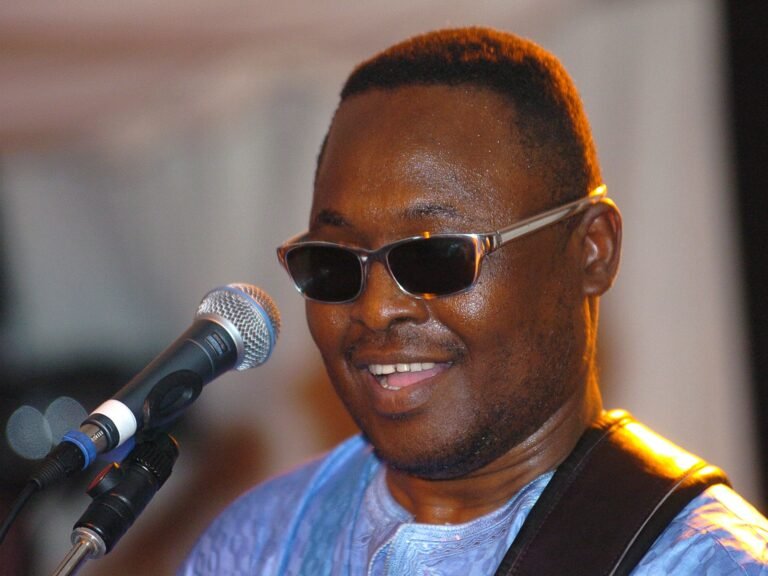 Iconic Malian musician Amadou Bagayoko dies at 70 | Music News