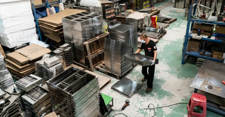 Inside Factories in China, a Struggle to Survive Trump’s Tariffs