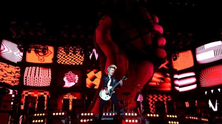 Green Day Blaze Through Set, Charli XCX Brings Star Power