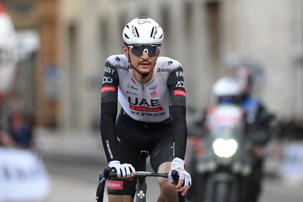 Giro d’Abruzzo: Alessandro Covi claims stage 1 win in UAE Team Emirates-XRG’s 28th victory of the season