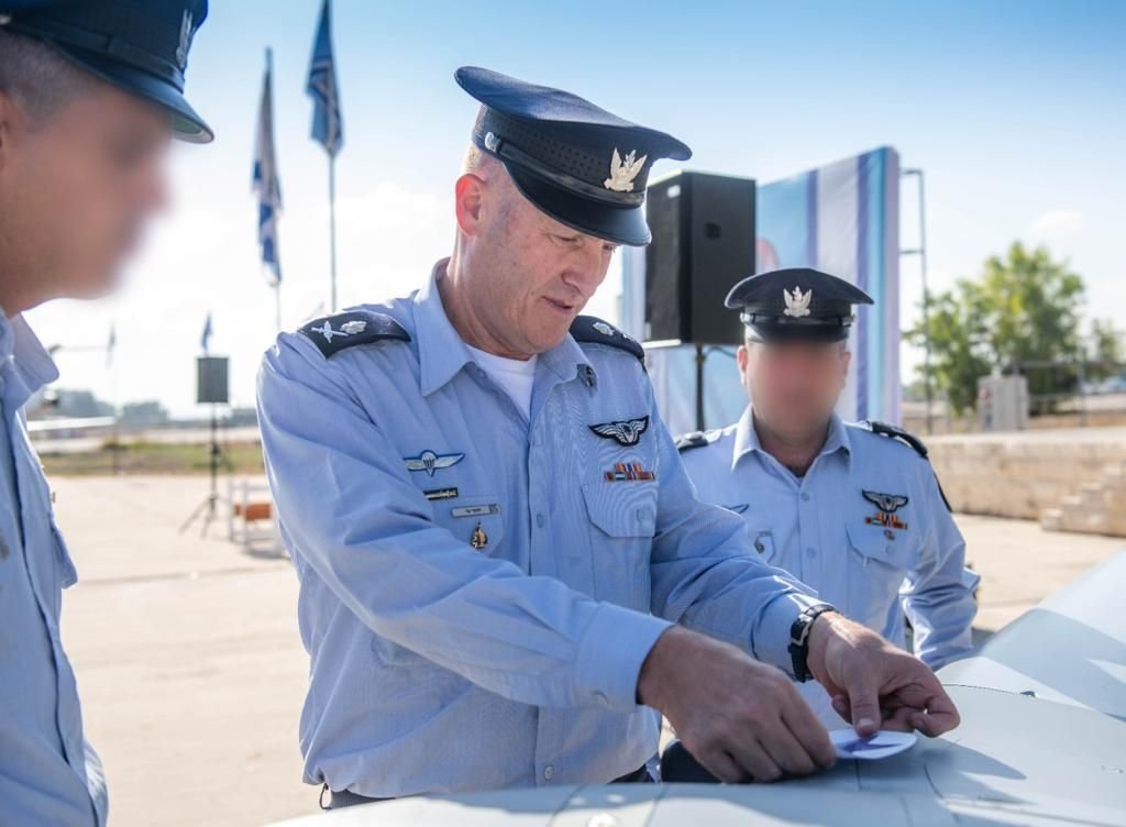 IDF Kicks Out Reservist Pilots Who Signed Letter Threatening To Shirk Duty