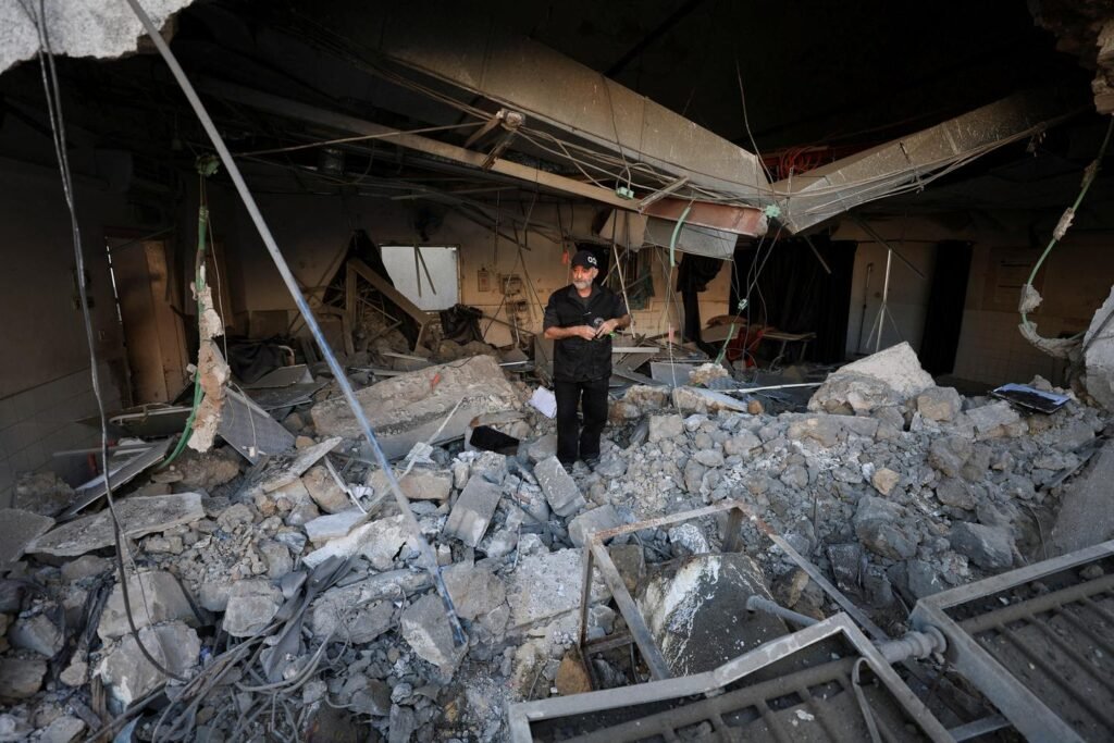 Israel strikes Gaza hospital as it intensifies assault Israel strikes Gaza hospital as it intensifies assault