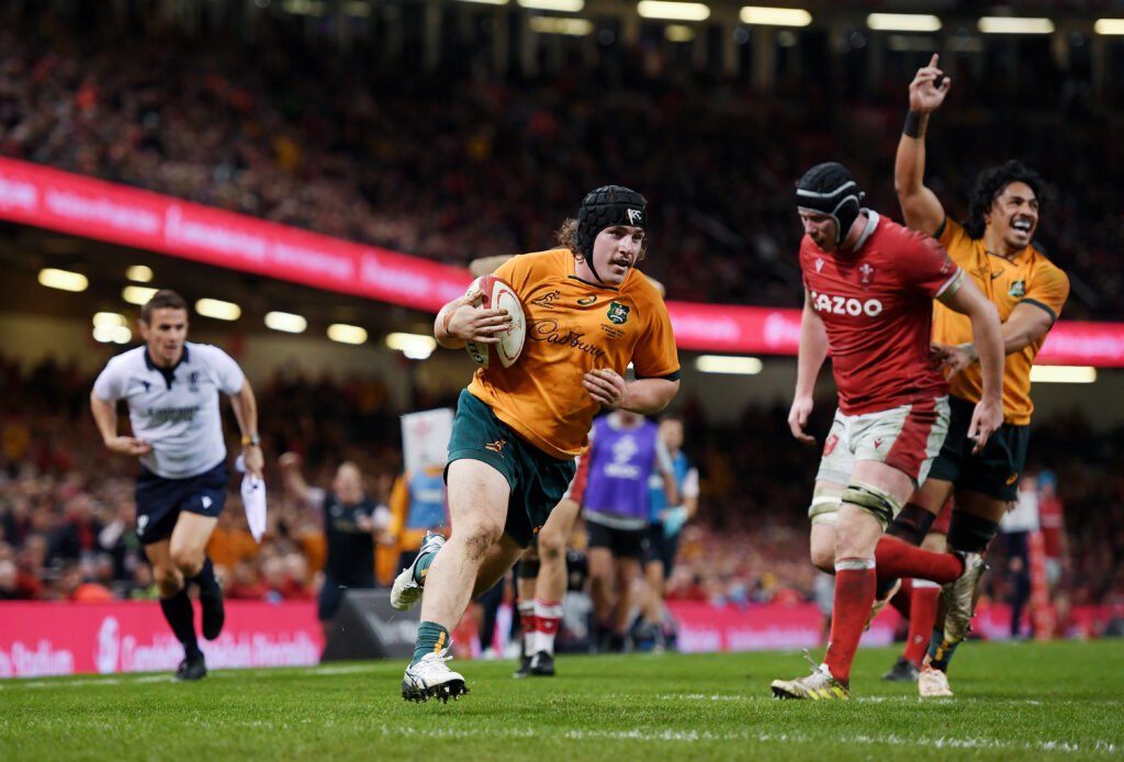 Lachlan Lonergan re-signs until home Rugby World Cup Lachlan Lonergan re-signs until home Rugby World Cup