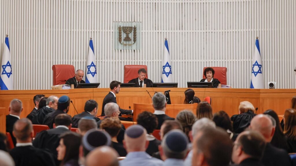 Supreme Court Hearing On Controversial Shin Bet Chief Dismissal Disrupted Supreme Court Hearing On Controversial Shin Bet Chief Dismissal Disrupted