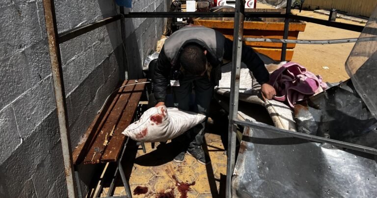 Israeli strike hits Gaza hospital 2 days after last major functioning health facility knocked “out of service”