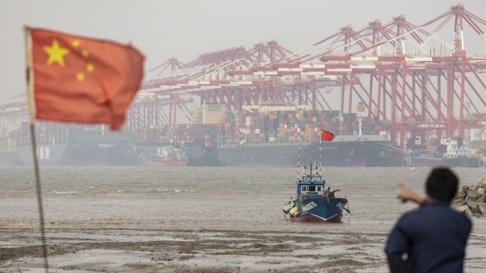 Trump to push ahead with extra 50% tariff on China