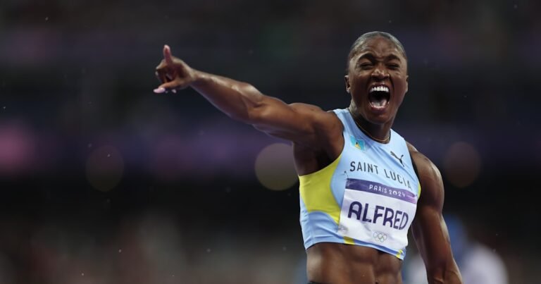 Olympic 100m champion Julien Alfred takes down Shericka Jackson in 2025 Miramar Invitational 300m race